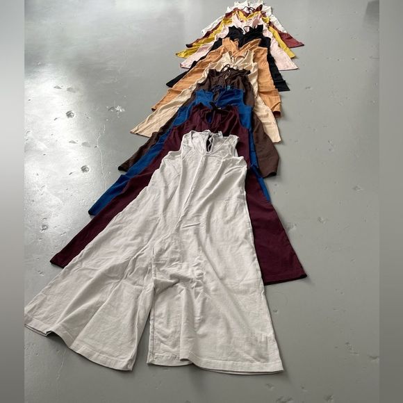 SOLD OUT ❌ - Picture 1 of 13